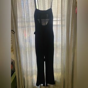 Finesse size M black romper